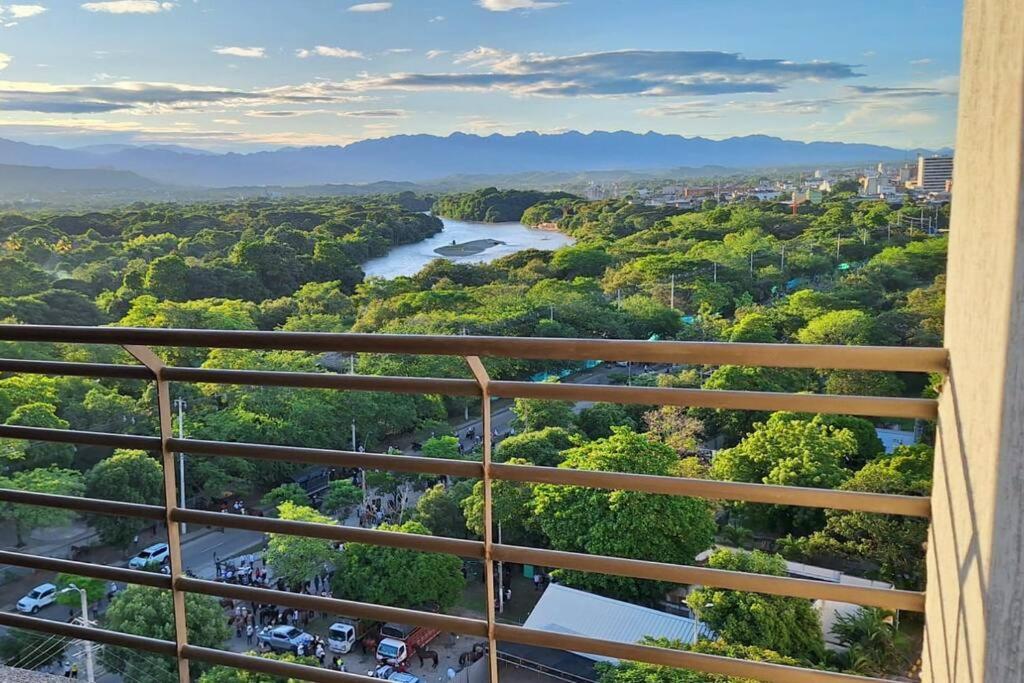 Em Somos At Lindo Con Aire Acondicionado * Neiva (Huila)